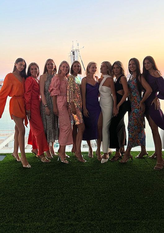 Imagen de Teresa Andrés Gonzalvo con sus amigas 