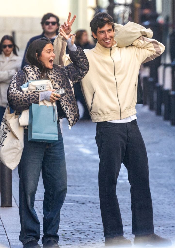 Nacho Aragón y Bea Gimeno, el pasado febrero por las calles de Madrid