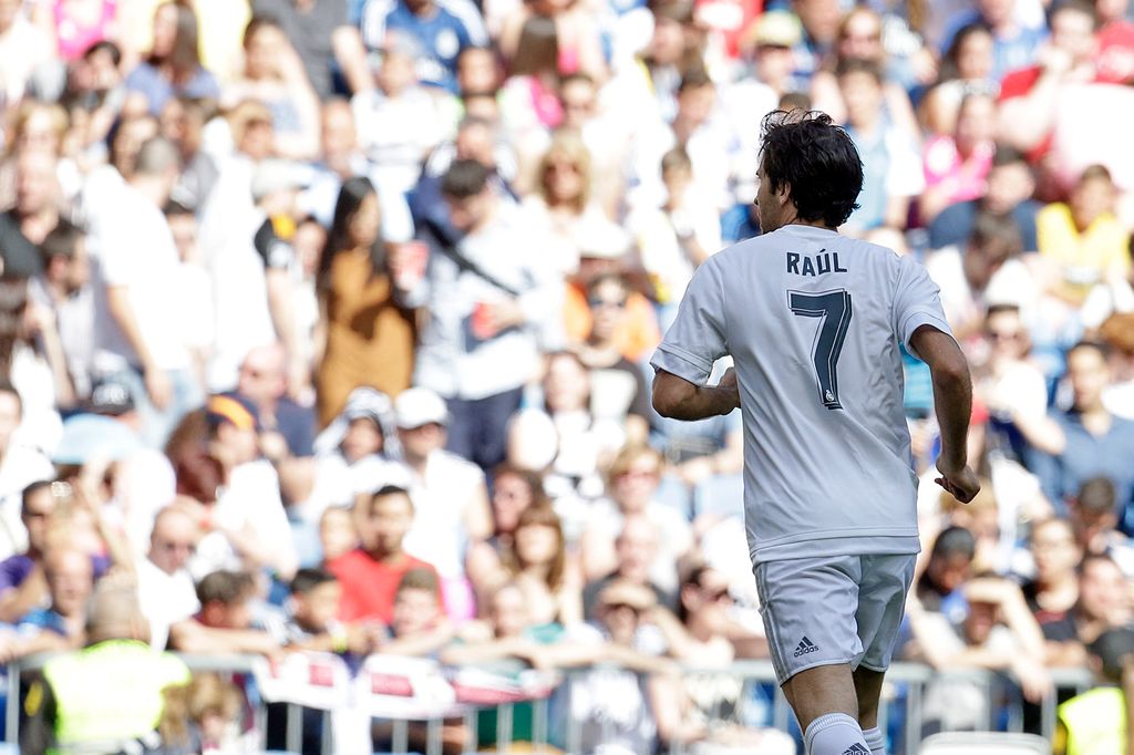 Raúl con su emblemático dorsal del 7