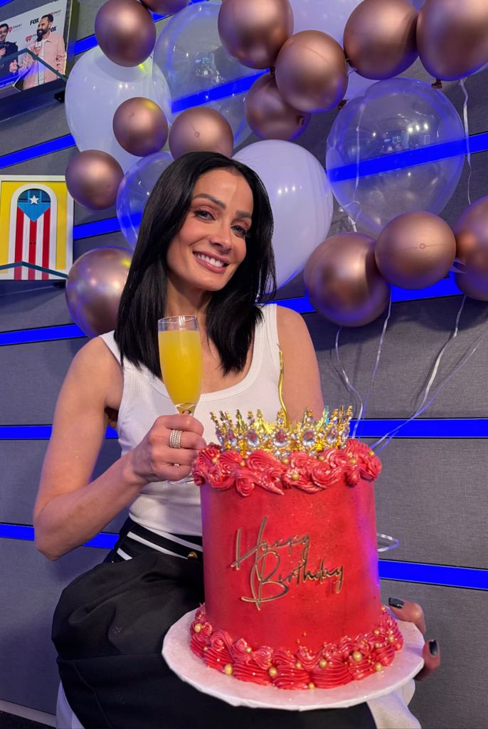 Dayanara Torres celebra su cumpleaños 52 llena de cariño