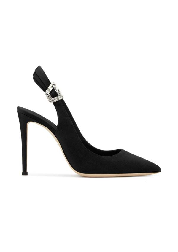 Zapatos negros con hebilla de cristales de Giuseppe Zanotti 