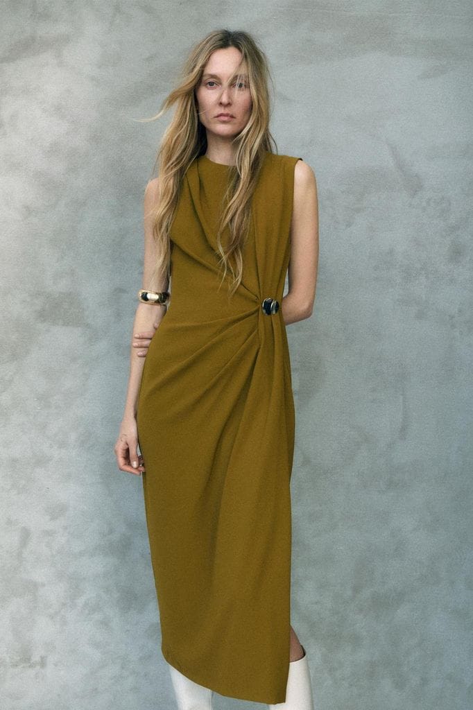 Vestidos de invitada de día de rebajas de Zara