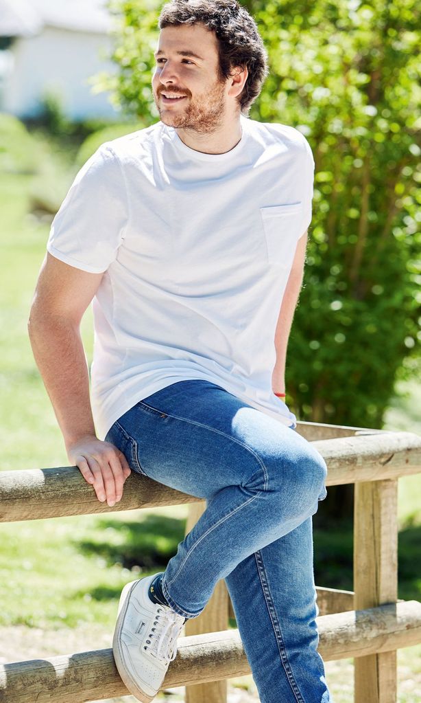 Álex Lequio HOLA 3903
