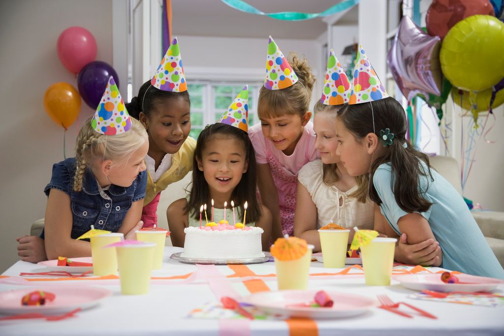 Celebración de cumpleaños de niños