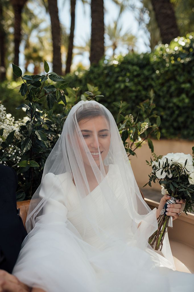 El vestido de novia de Lucía, de Clara Brea