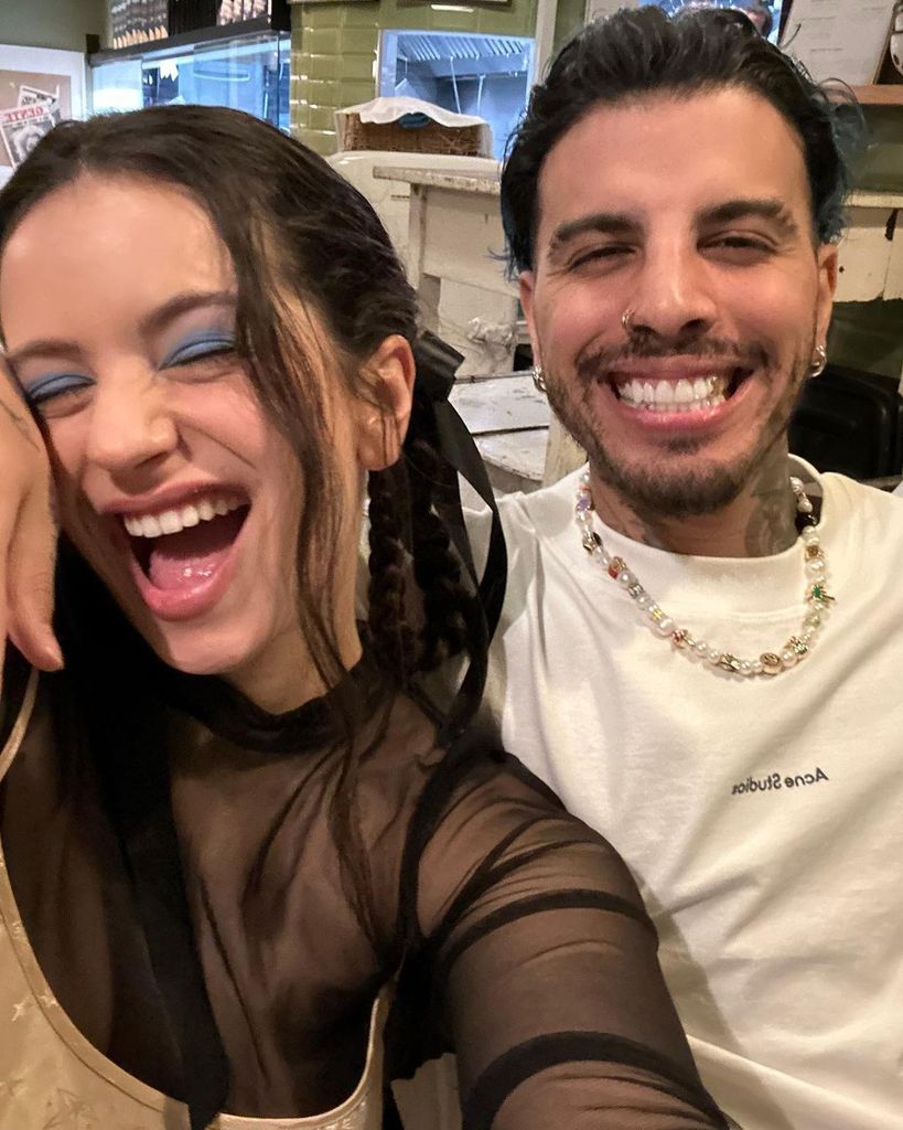 Selfie de Rosalía y Rauw Alejandro