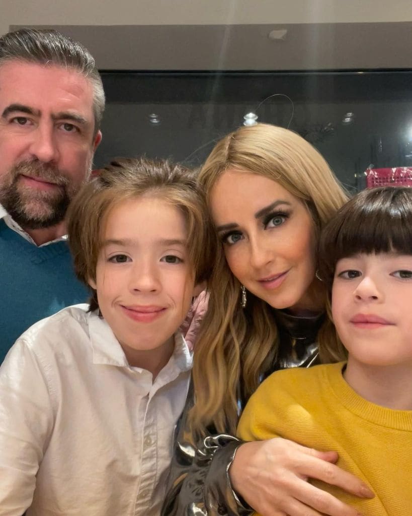 Jimena Pérez, Rafa Sarmiento y sus hijos