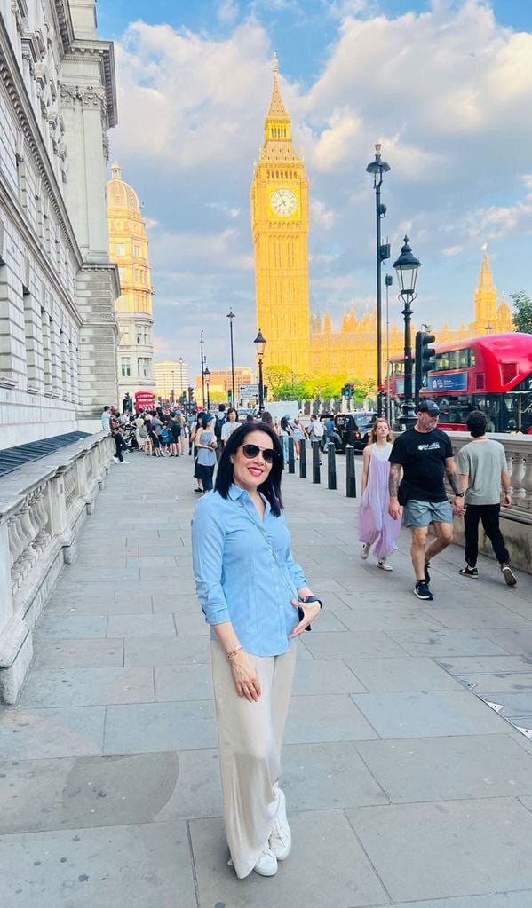 América Guinart disfruta de Londres de la mano de su esposo 