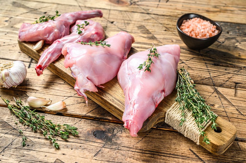 La carne de conejo es baja en grasas y en calorías.