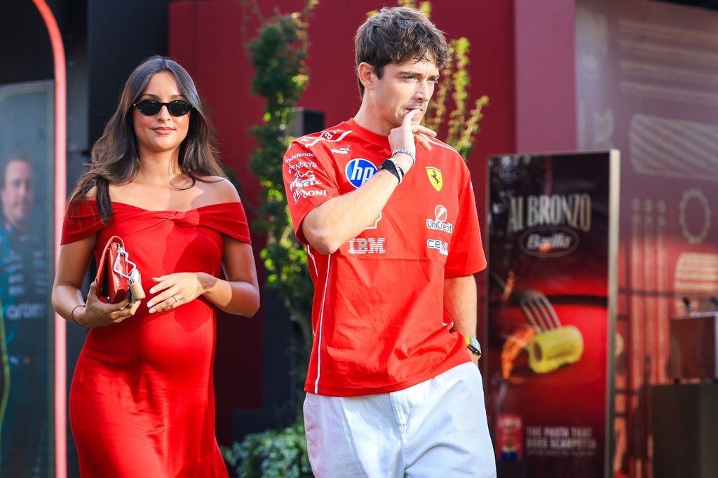 La pareja llega junta al circuito de Monza (Italia)