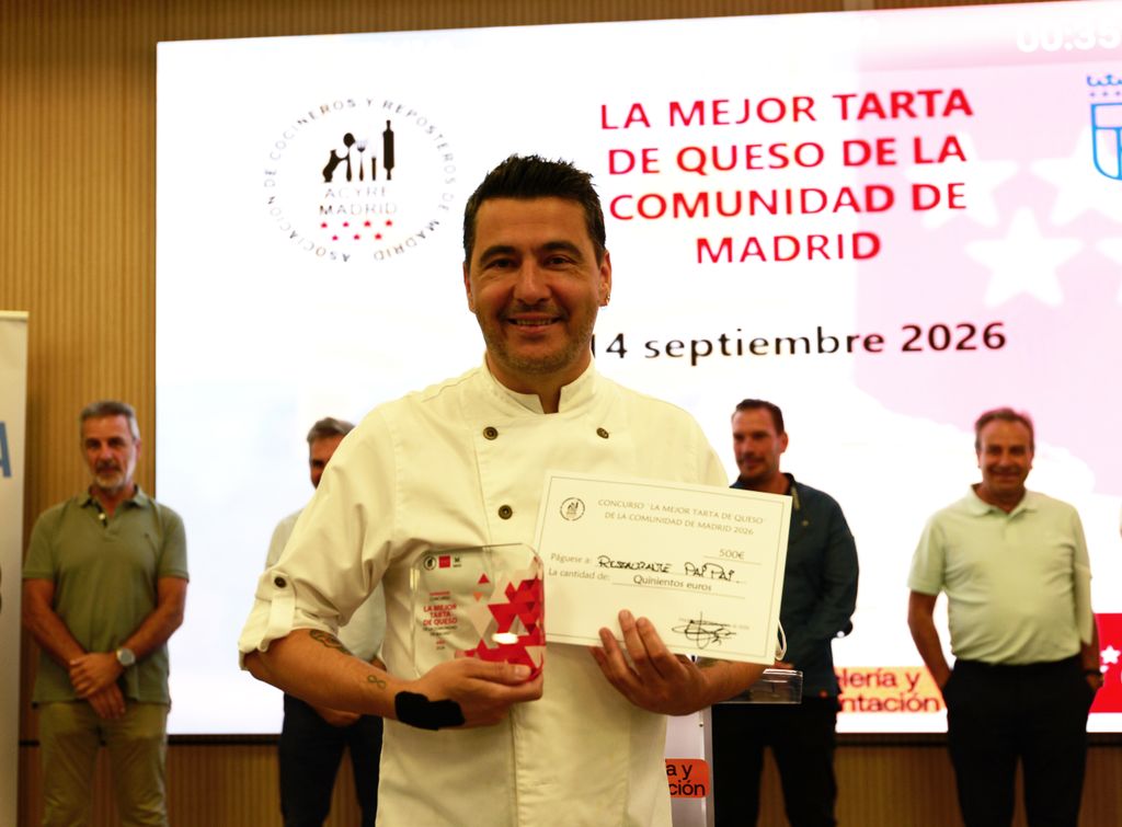 Fernando Ruiz, del restaurante Paipái ha sido el ganador del concurso de La mejor tarta de queso de Madrid 2026.