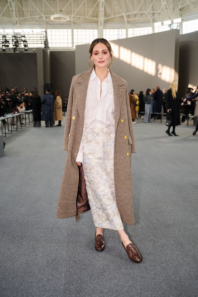 Olivia Palermo destacó entre las invitadas a la primera fila del desfile.