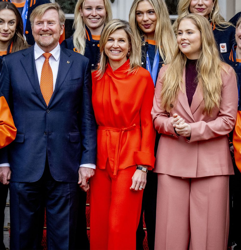 Los reyes Guillermo y Máxima, con su hija mayor en un acto el pasado febrero