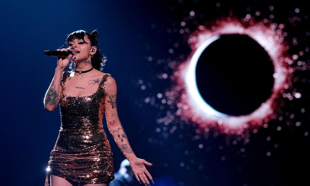 Cazzu en los Premios Juventud