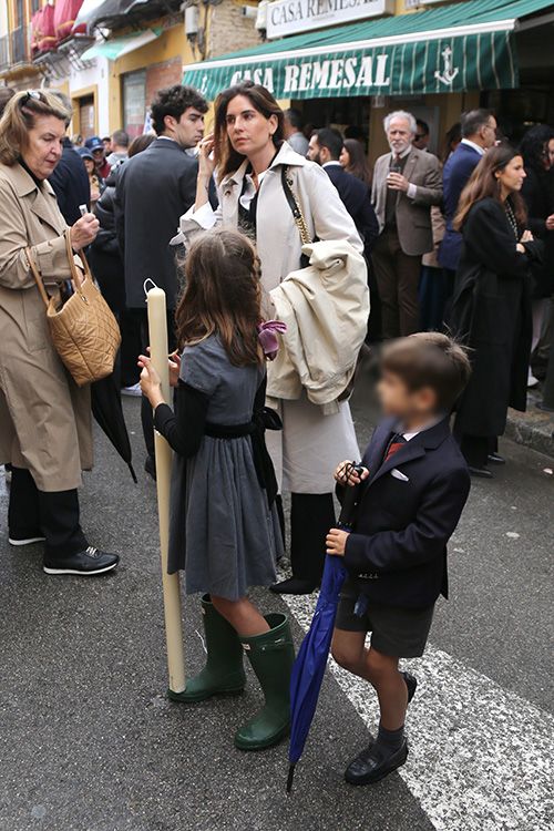 Lourdes Montes con sus hijos 
