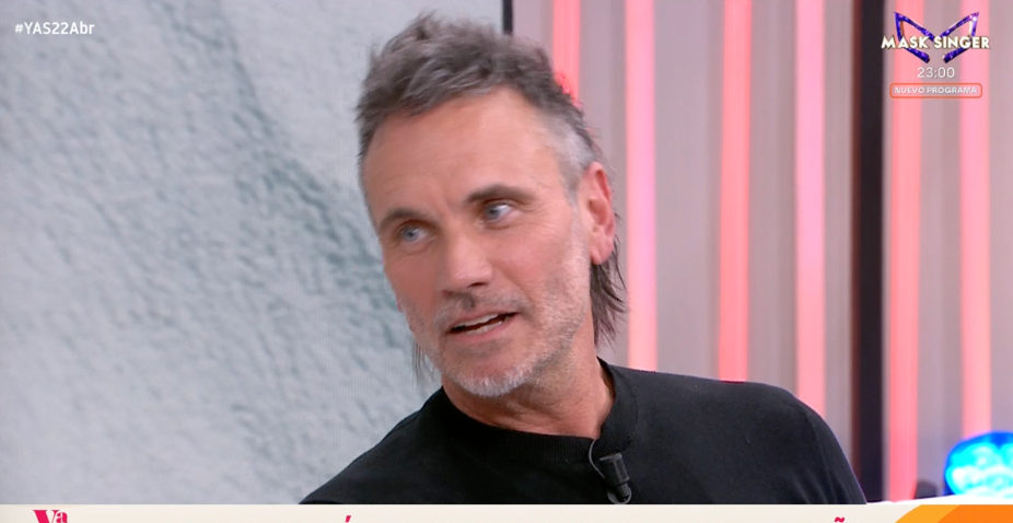 Otra instantánea del cantante en el programa de Sonsoles