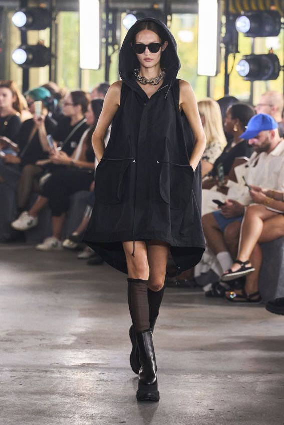 sacai009a
