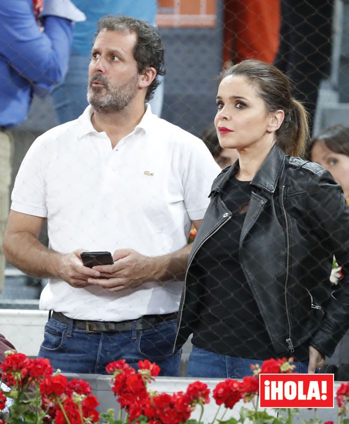 Carme Chaparro con su marido