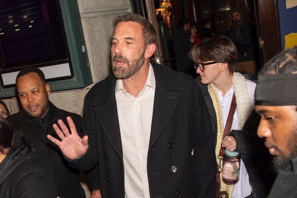 Ben Affleck y Fin Affleck en Broadway, viendo la obra 'Every Brilliant Thing', protagonizada por Daniel Radcliffe, el 25 de marzo de 2026