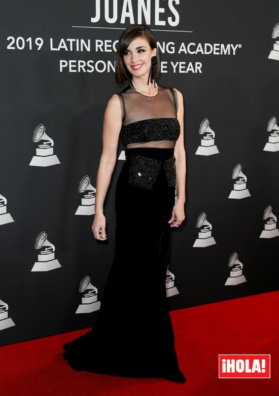 paz-vega-grammys-1z
