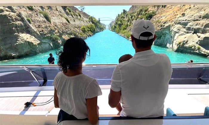 Rafa con su mujer y su hijo