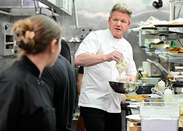 Gordon Ramsay cocinando