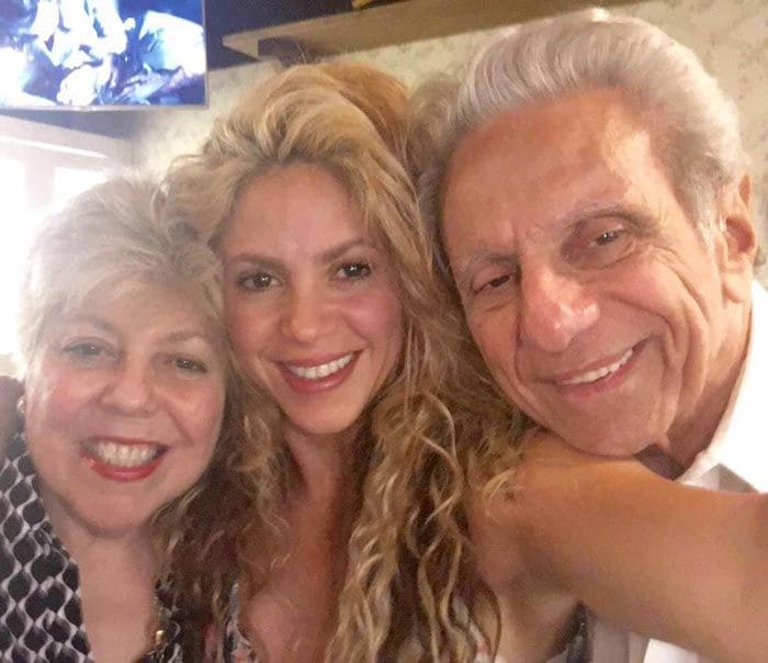 Shakira y sus padres