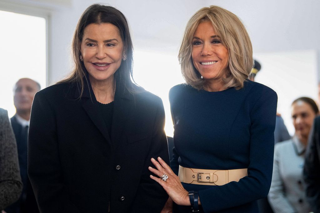 Brigitte Macron (R) y la princesa marroquí Lalla Meryem en 2024