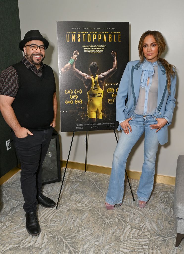 Jennifer Lopez look