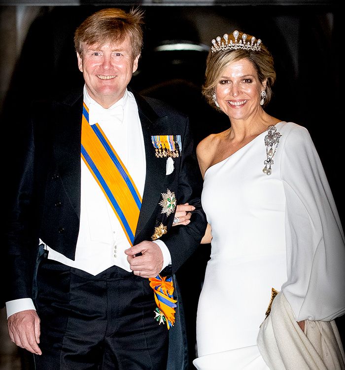 royals vestidos blancos