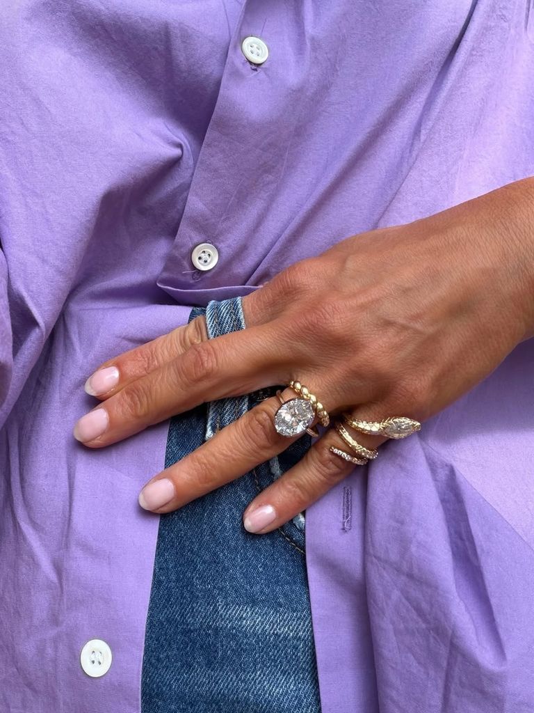 El precioso anillo con el que la actriz ha salido a pasear