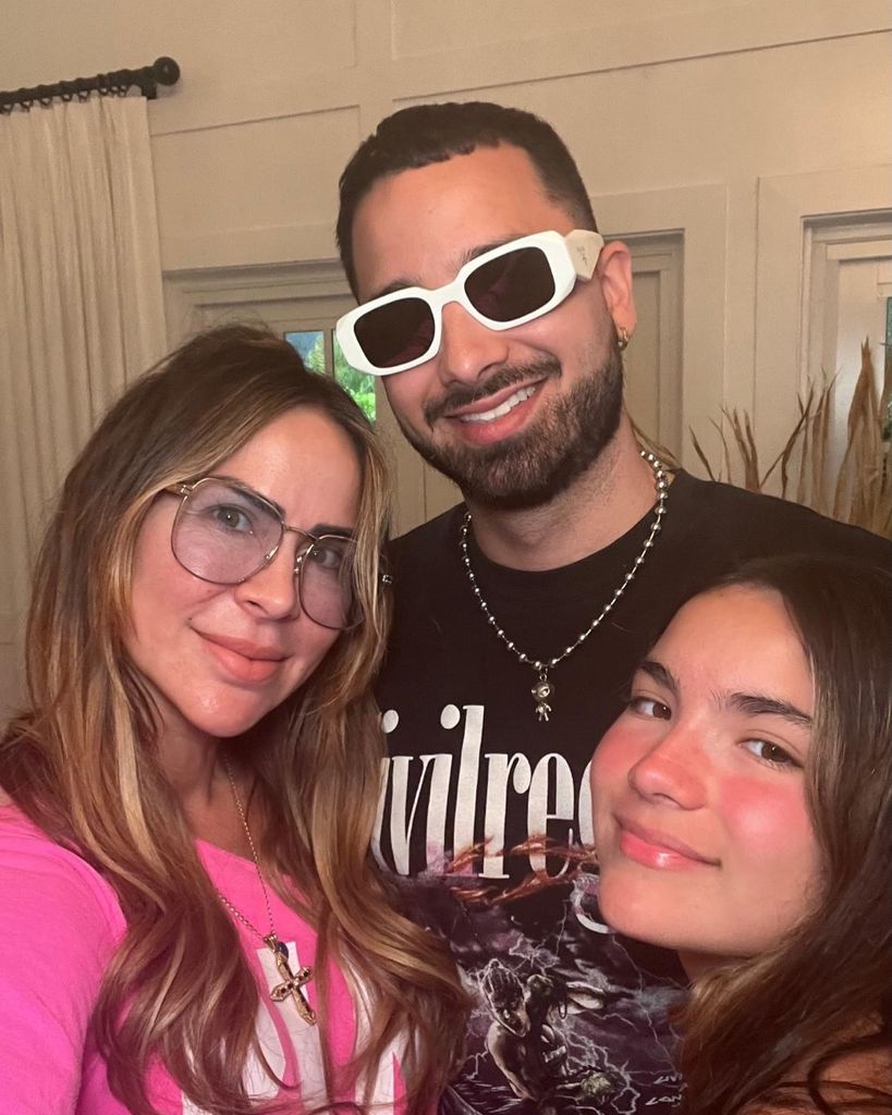 Al momento del deceso de Mauro, la actriz se encontraba en Colombia, en el set de 'Top Chef VIP', reality de Telemundo en el que había iniciado su participación.