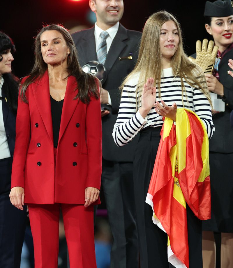 Reina Letizia fútbol look