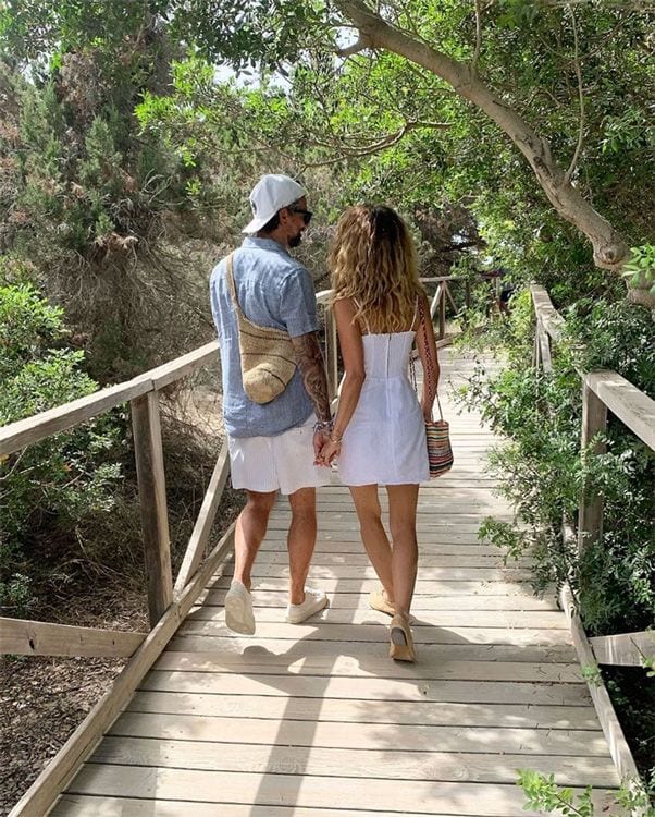 juana acosta y charles alazet