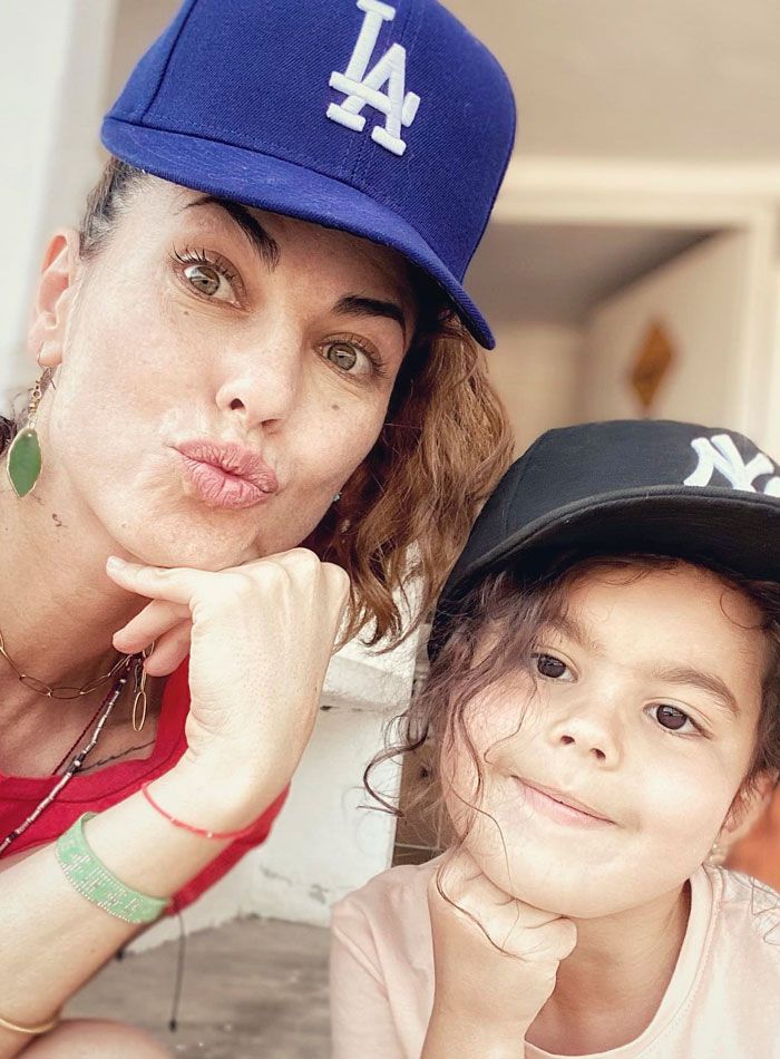 Bárbara Mori y su nieta Mila