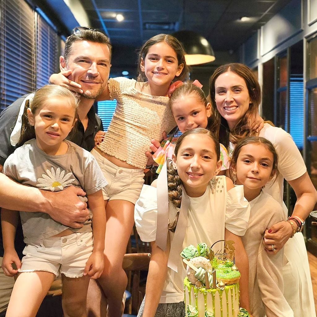 Jacky Bracamontes y su familia.