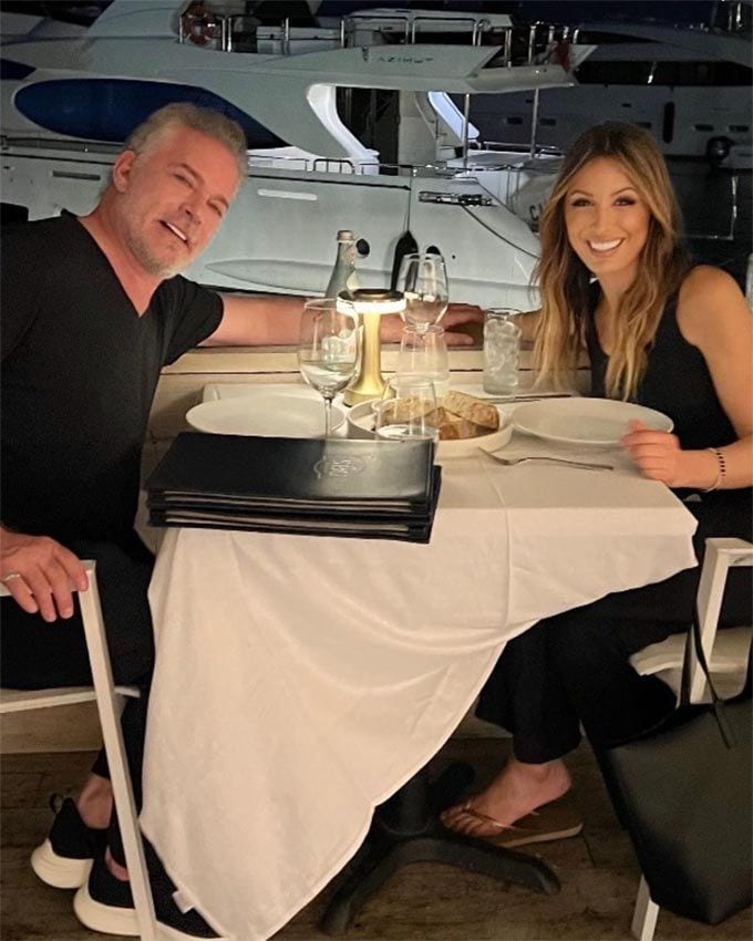 Ray Liotta y su novia Jacy Nittolo