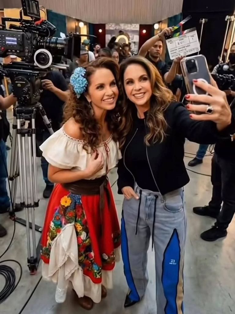 'El Gallo de Oro' uno de los proyectos recientes de Lucero