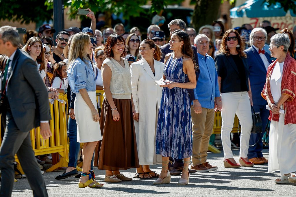 La reina Letizia a su llegada a la Feria del Libro de Madrid 2026
