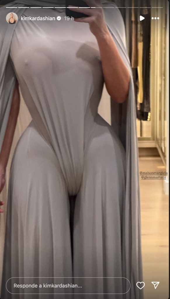Kim compartió imágenes del 'fiiting' en sus redes sociales. 
