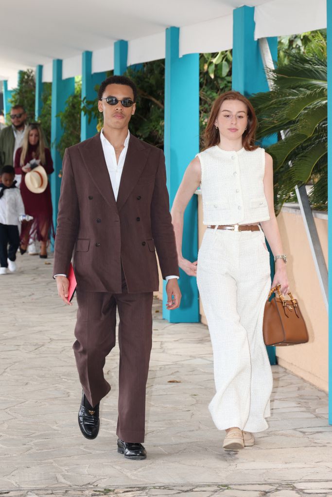 Alexandre Grimaldi y Christine Knecht de Massy llegando a la final masculina del Masters de tenis de Montecarlo