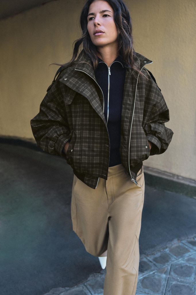 Cazadoras bomber de zara para el otoño invierno 2026