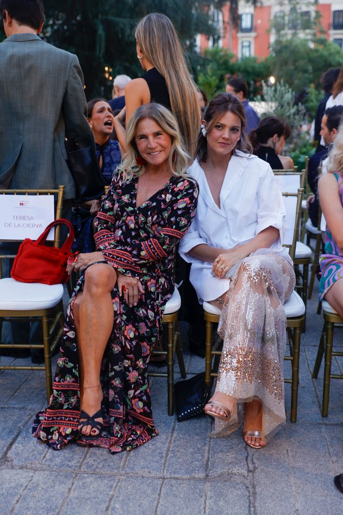 Isabelle Junot en el desfile de Dolores Promesas x Duyos