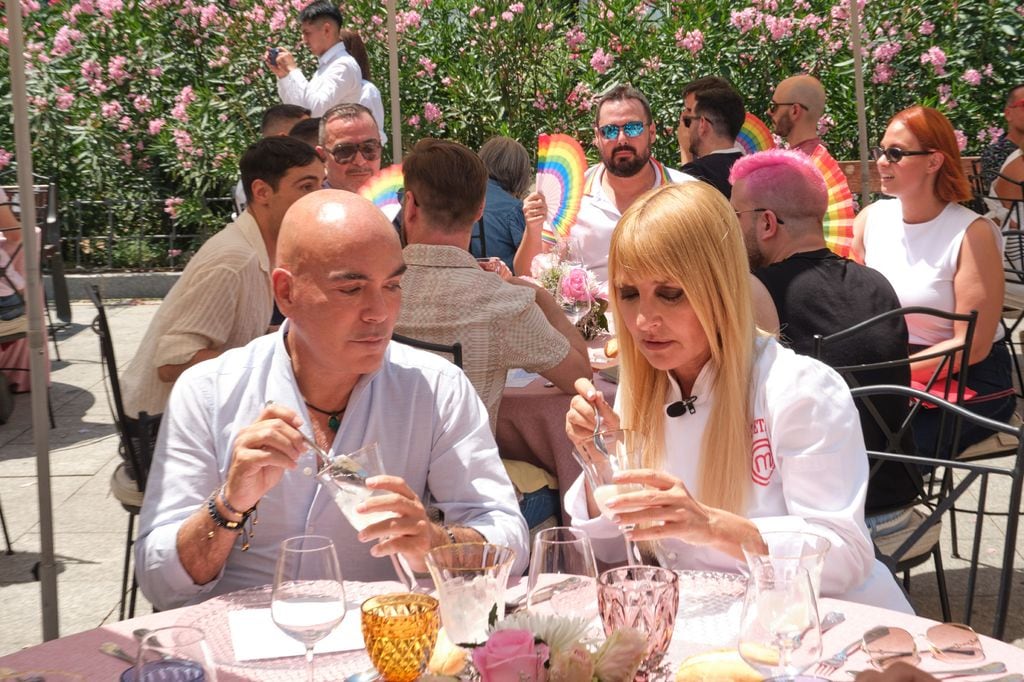 El empresario Kike Sarasola y la actriz Cayetana Guillén, invitados del proprama de hoy.