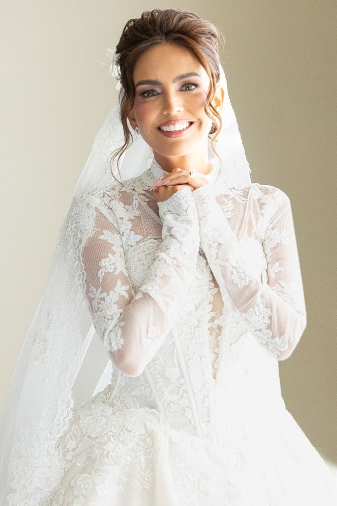 Karla Díaz en su soñado vestido de novia