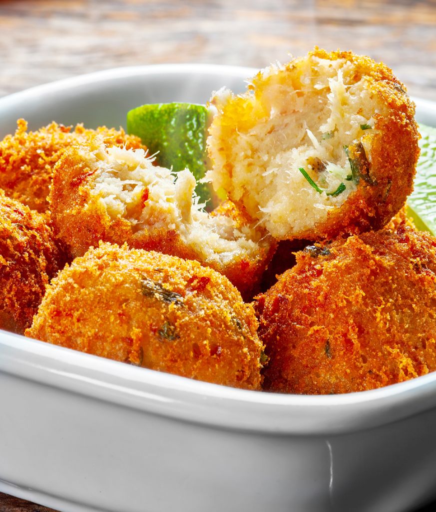 Bocaditos de bacalao y patata.