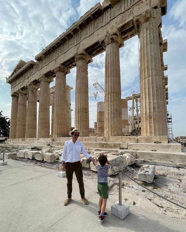Edoardo Mapelli Mozzi con su hijo