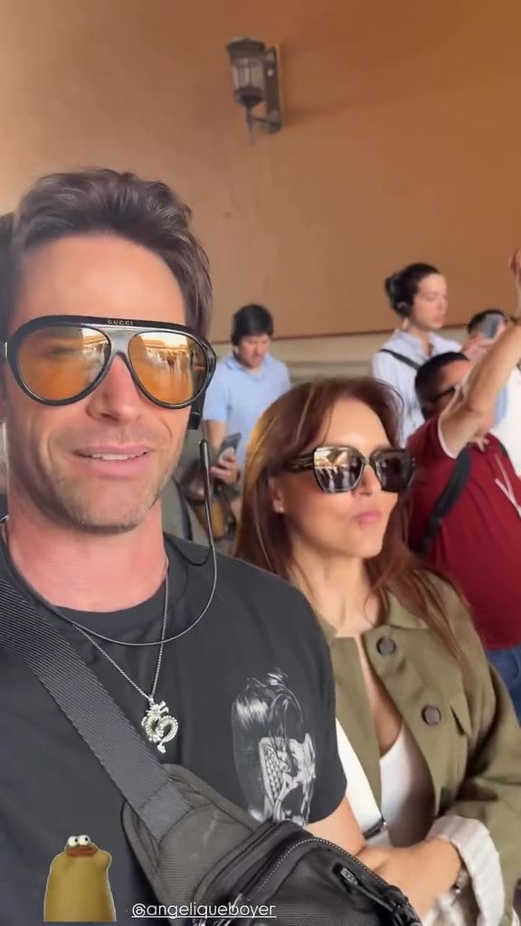 Sebastián y Angelique a su ingreso a la majestuosa Ciudad Prohibida.