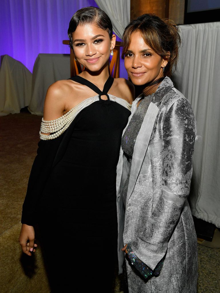 Las actrices posando juntas