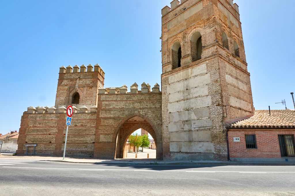 Puerta de Cantalapiedra, Madrigal de las Altas Torres, Ávila